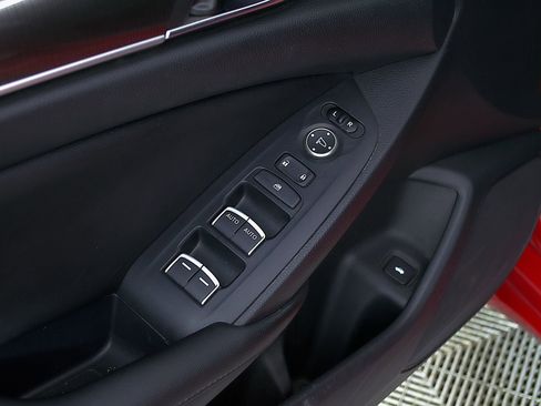 Used 2020 Honda Accord Sport image 15