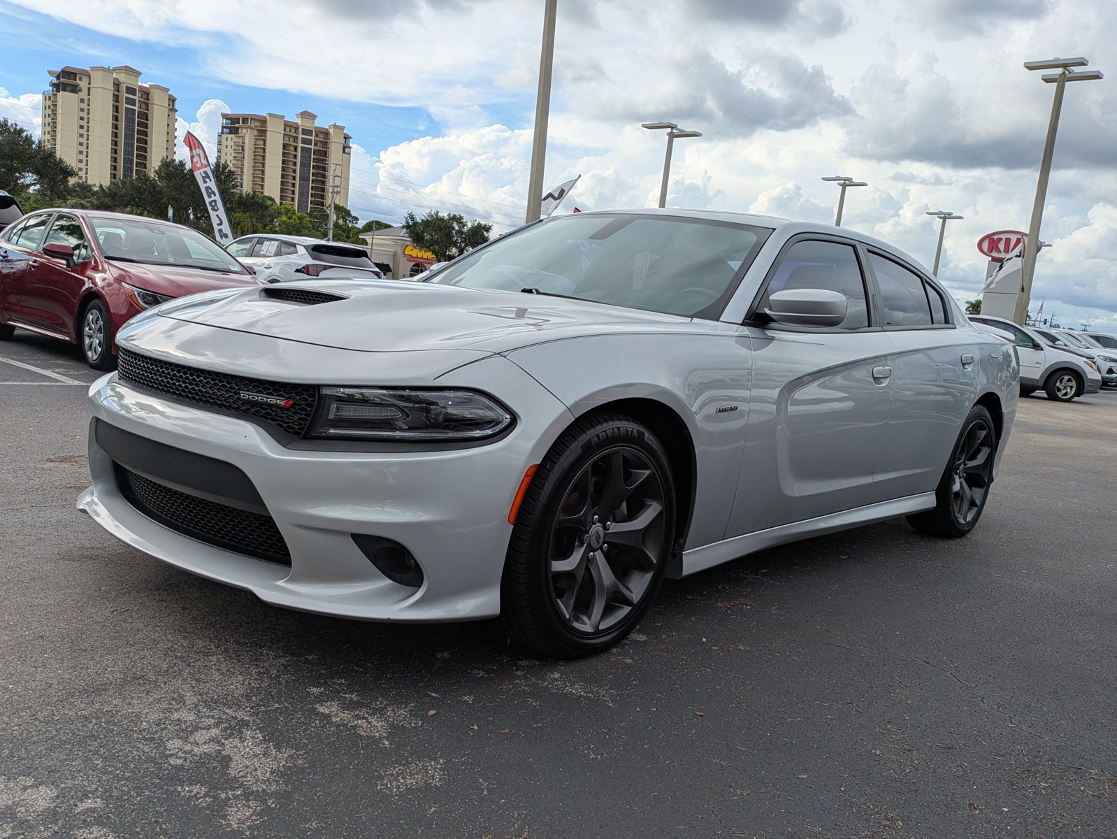 Used 2019 Dodge Charger R/T w/ Navigation & Travel Group RWD image 6