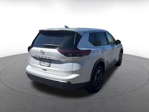 Used 2025 Nissan Rogue SV image 15
