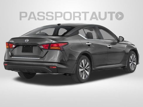 Used 2022 Nissan Altima 2.5 SV FWD image 2