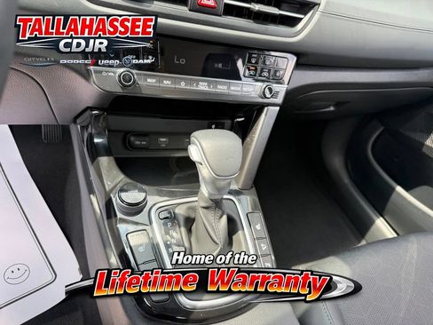 Used 2025 Kia Seltos EX w/ EX Sunroof Package FWD image 27