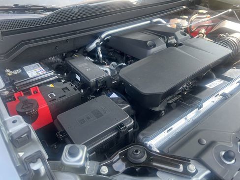 New 2025 Chevrolet Colorado LT w/ LT Convenience Package AWD/4WD image 12
