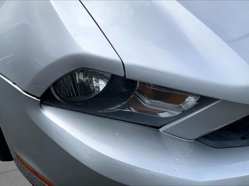 Used 2010 Ford Mustang Premium RWD image 22