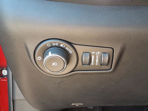 Used 2022 Jeep Compass Limited AWD/4WD image 23