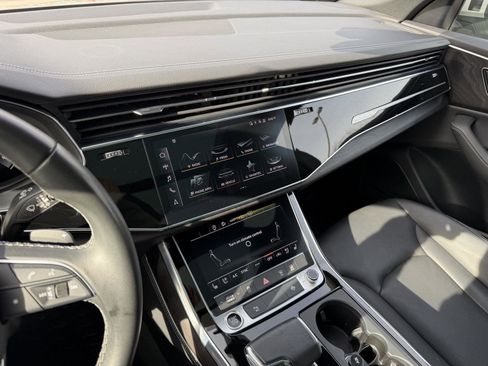 Used 2023 Audi Q8 Premium Plus w/ Premium Plus Package image 17