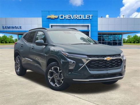 New 2026 Chevrolet Trax LT w/ Driver Confidence Package image 1