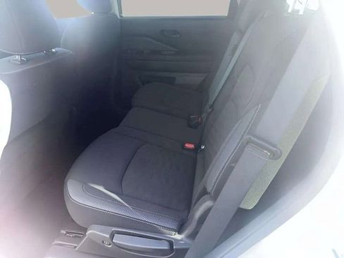 Used 2025 Nissan Pathfinder SV AWD/4WD image 16