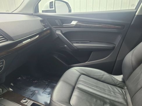 Used 2019 Audi Q5 2.0T Premium Plus AWD/4WD image 25