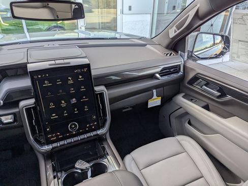 New 2026 GMC Yukon Elevation image 21