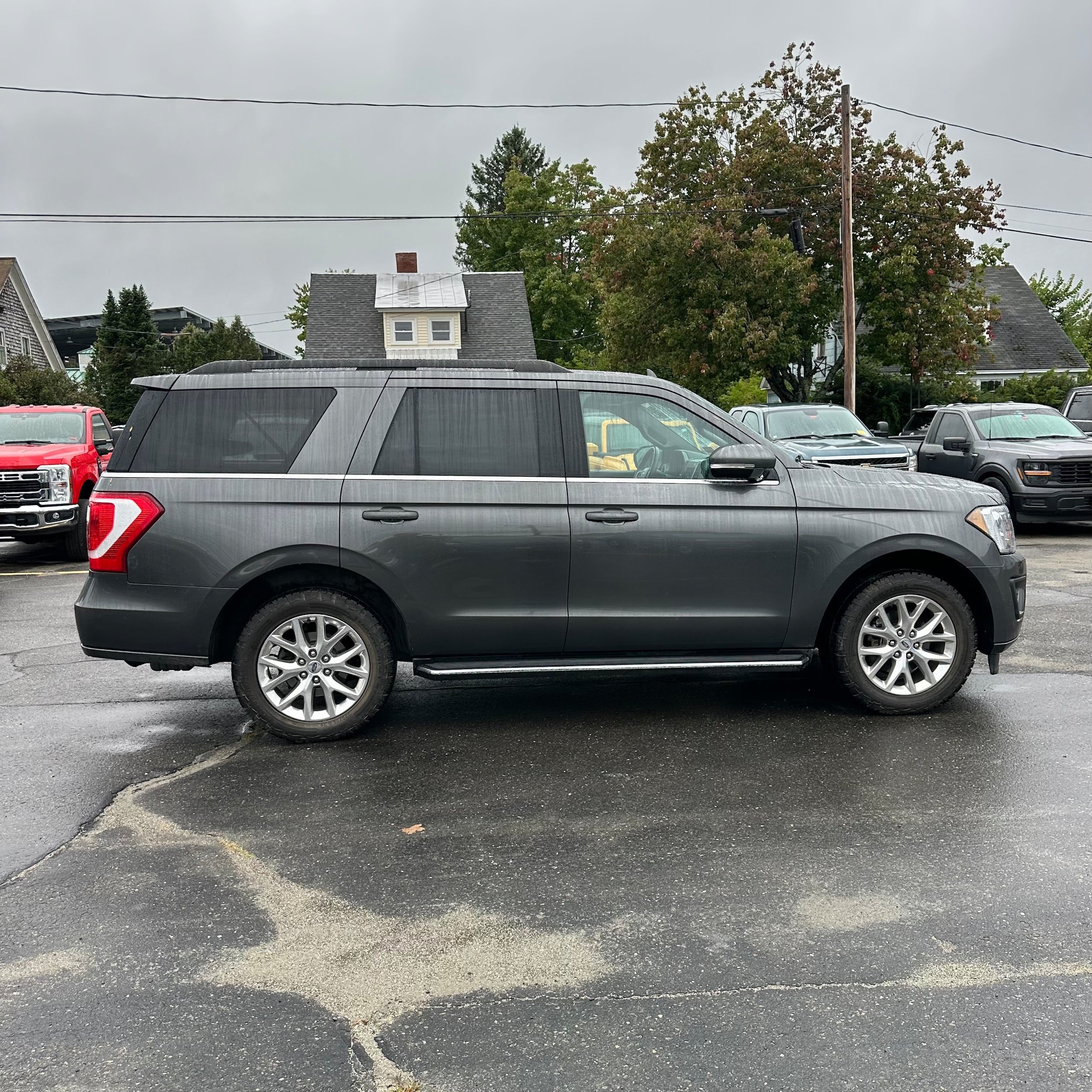 Used 2021 Ford Expedition XLT AWD/4WD image 8