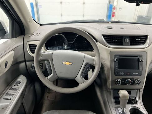 Used 2014 Chevrolet Traverse LS FWD image 11