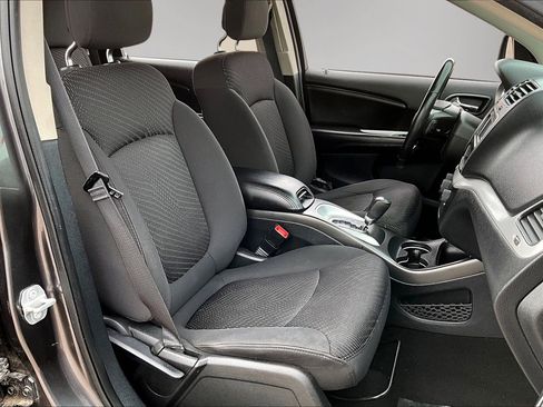 Used 2018 Dodge Journey SXT w/ Connectivity Group image 29