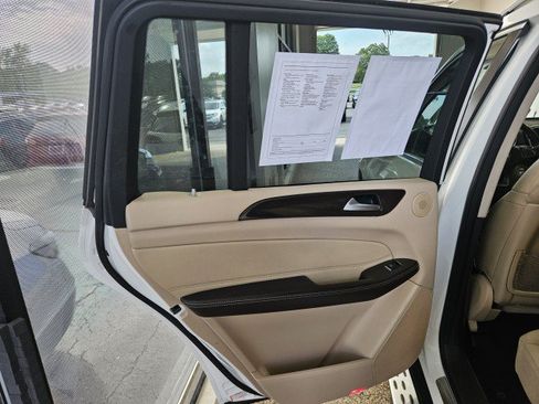 Used 2017 Mercedes-Benz GLS 450 4MATIC image 18