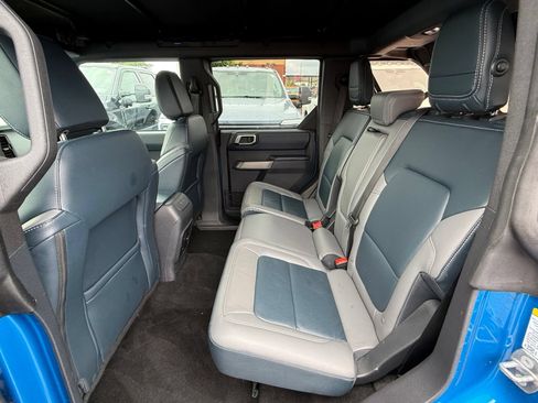 Used 2022 Ford Bronco Outer Banks AWD/4WD image 14