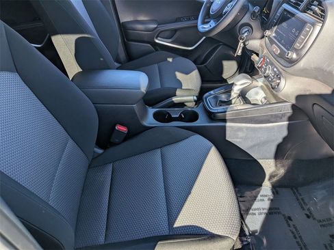 Used 2024 Kia Soul LX w/ Option Group 015 image 30