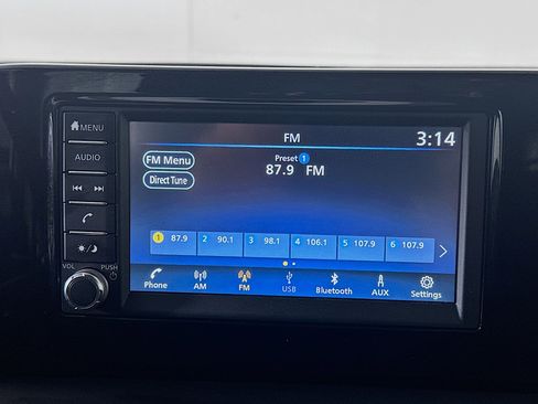 Used 2025 Nissan Kicks S image 21