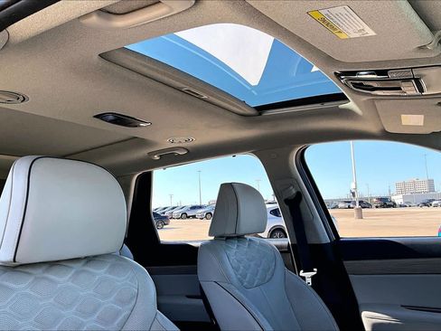 Used 2021 Hyundai Palisade Limited w/ Cargo Package FWD image 13