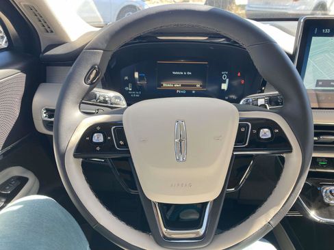 New 2026 Lincoln Corsair Premiere image 30