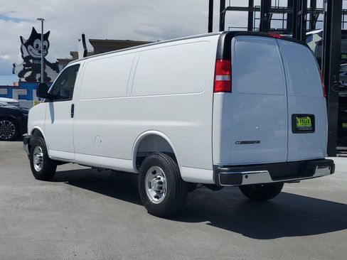 New 2026 Chevrolet Express 2500 w/ Driver Convenience Package image 5