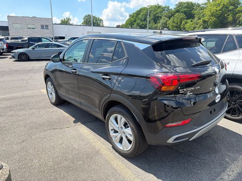 Used 2024 Buick Encore GX Preferred AWD/4WD image 47