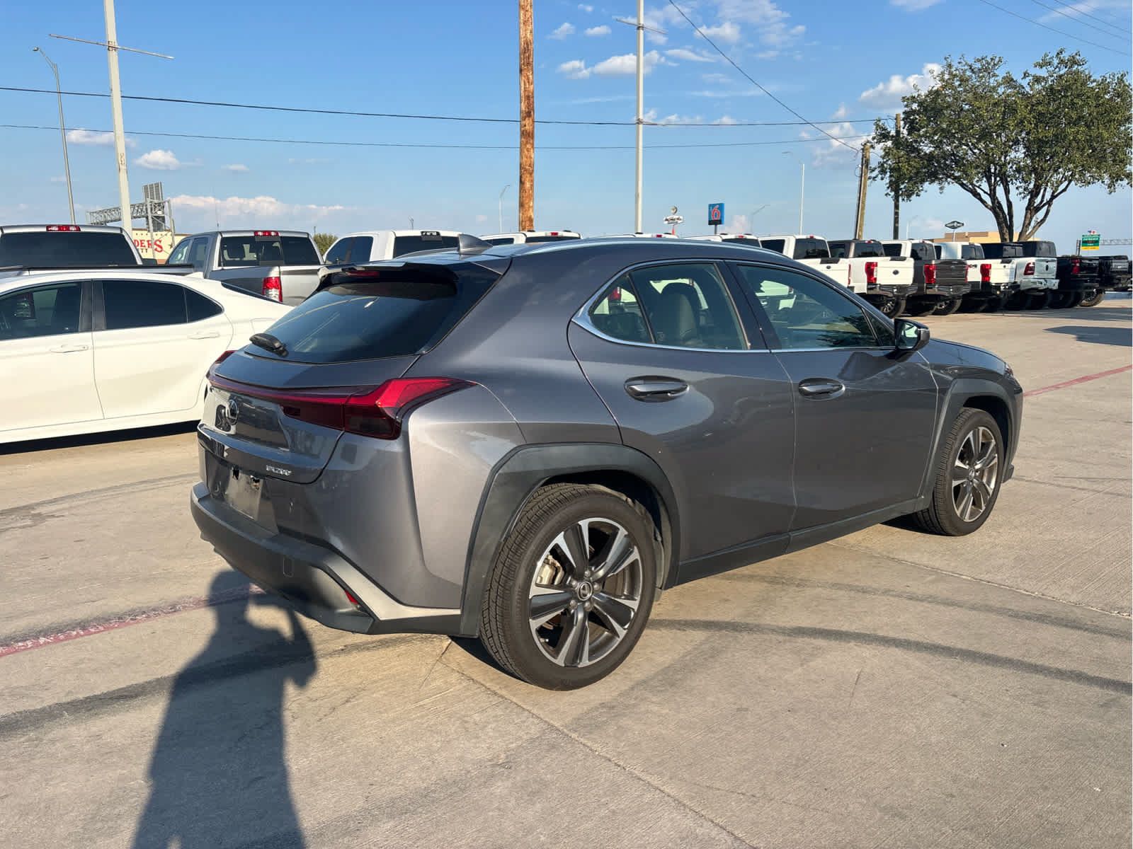 Used 2019 Lexus UX 200 w/ Accessory Package FWD image 3