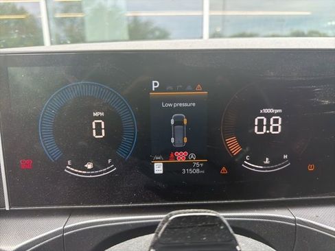 Used 2025 Hyundai Santa Fe XRT AWD/4WD image 6