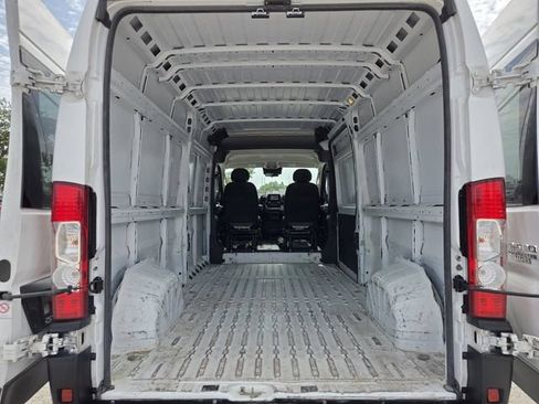 Used 2023 RAM ProMaster 2500 FWD image 10