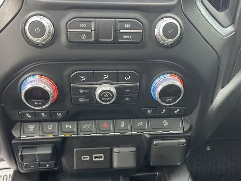 Used 2022 GMC Sierra 2500 AT4 image 15