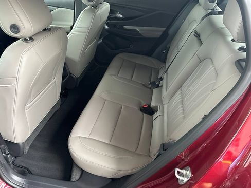 Used 2025 Buick Envista Avenir FWD image 30