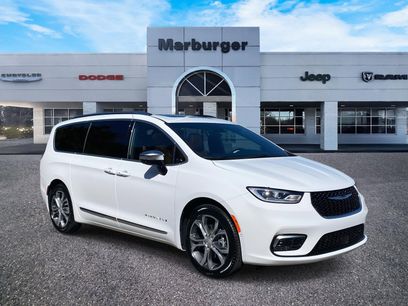 New 2026 Chrysler Pacifica Pinnacle