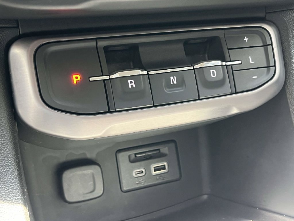 Used 2021 GMC Acadia AT4 w/ Technology Package AWD/4WD image 28