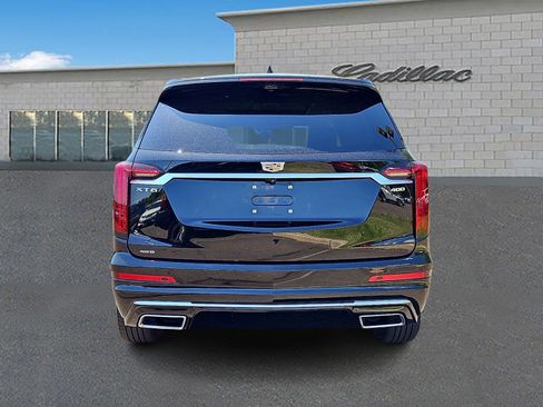 Used 2021 Cadillac XT6 Premium Luxury AWD/4WD image 5