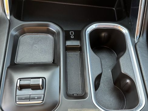 Used 2024 GMC Sierra 3500 Denali Ultimate image 21