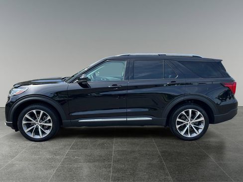 Used 2025 Ford Explorer Platinum w/ Ultimate Package AWD/4WD image 6