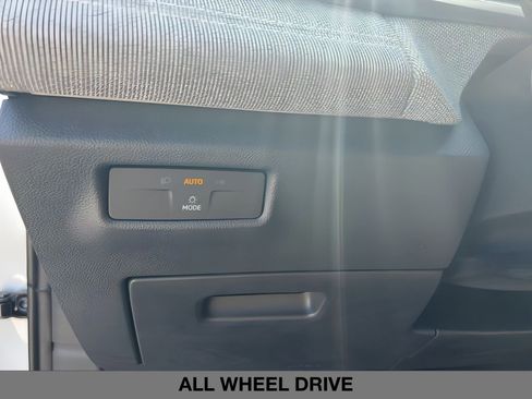 New 2025 Volkswagen Tiguan S AWD/4WD image 20