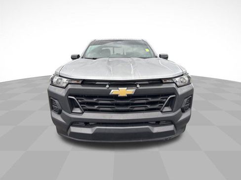 Used 2024 Chevrolet Colorado W/T w/ Safety Package image 2