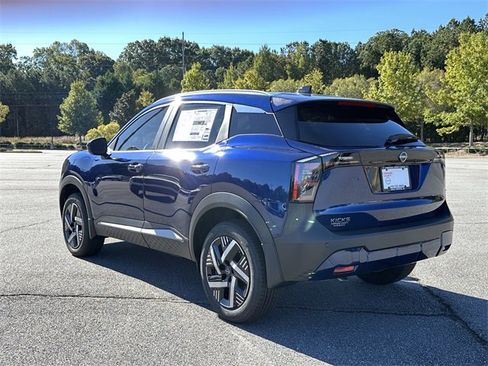 New 2026 Nissan Kicks SV image 6