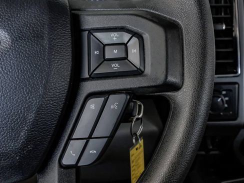 Used 2019 Ford F250 XLT w/ XLT Premium Package AWD/4WD image 17
