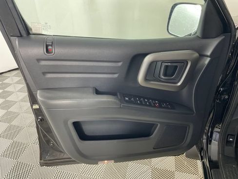 Used 2013 Honda Ridgeline RTL image 10