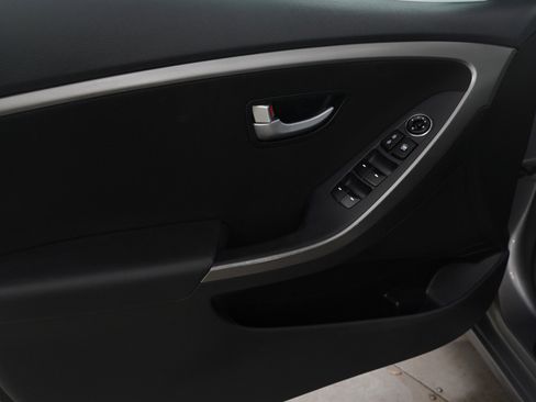 Used 2013 Hyundai Elantra GT image 23
