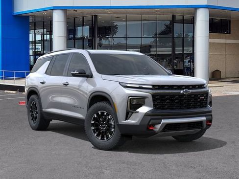 New 2026 Chevrolet Traverse Z71 w/ Driver Confidence Package AWD/4WD image 7
