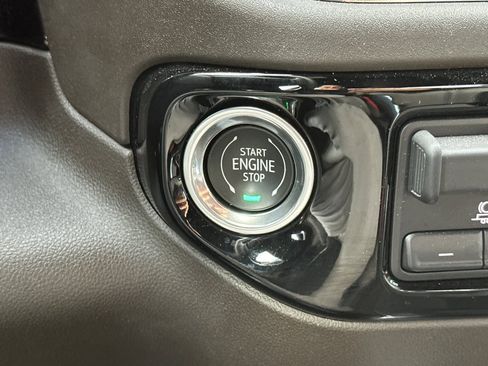 Used 2024 GMC Sierra 2500 SLT w/ Max Trailering Package image 32