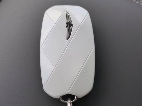 New 2026 Genesis GV70 2.5T Advanced AWD/4WD image 27