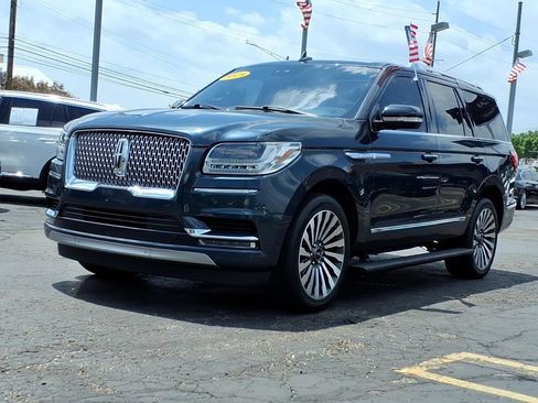 Used 2021 Lincoln Navigator Reserve w/ Luxury Package AWD/4WD image 3