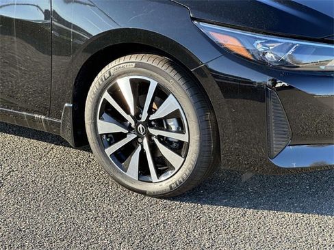 New 2025 Nissan Sentra SV w/ SV Premium Package image 7