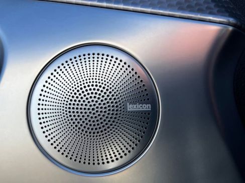 Used 2023 Genesis G70 2.0T w/ Sport Prestige Package image 18