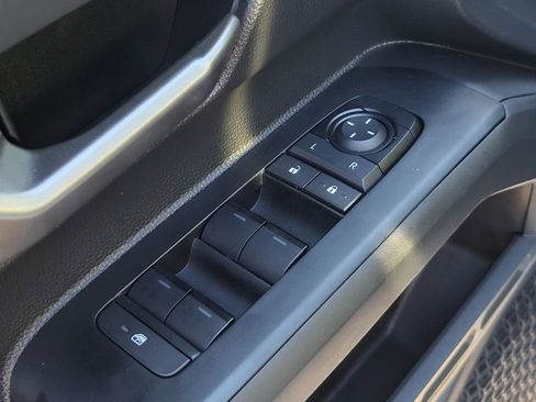 Used 2025 Toyota Tacoma 4x4 Double Cab Hybrid image 19