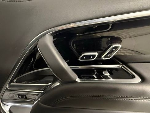 Used 2023 Land Rover Range Rover SE image 35