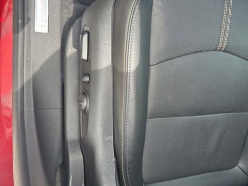 Used 2023 Chevrolet Equinox Premier FWD image 15