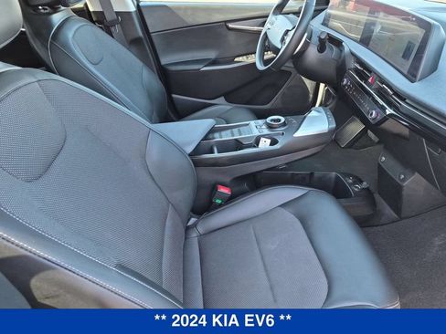 Used 2024 Kia EV6 Light AWD/4WD image 31